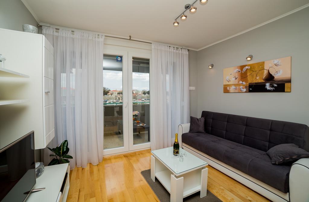 Apartment Big Look ザダル エクステリア 写真